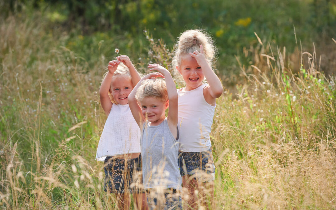 Sommer-​Familienshooting im Siebenschlehener Pochwerk