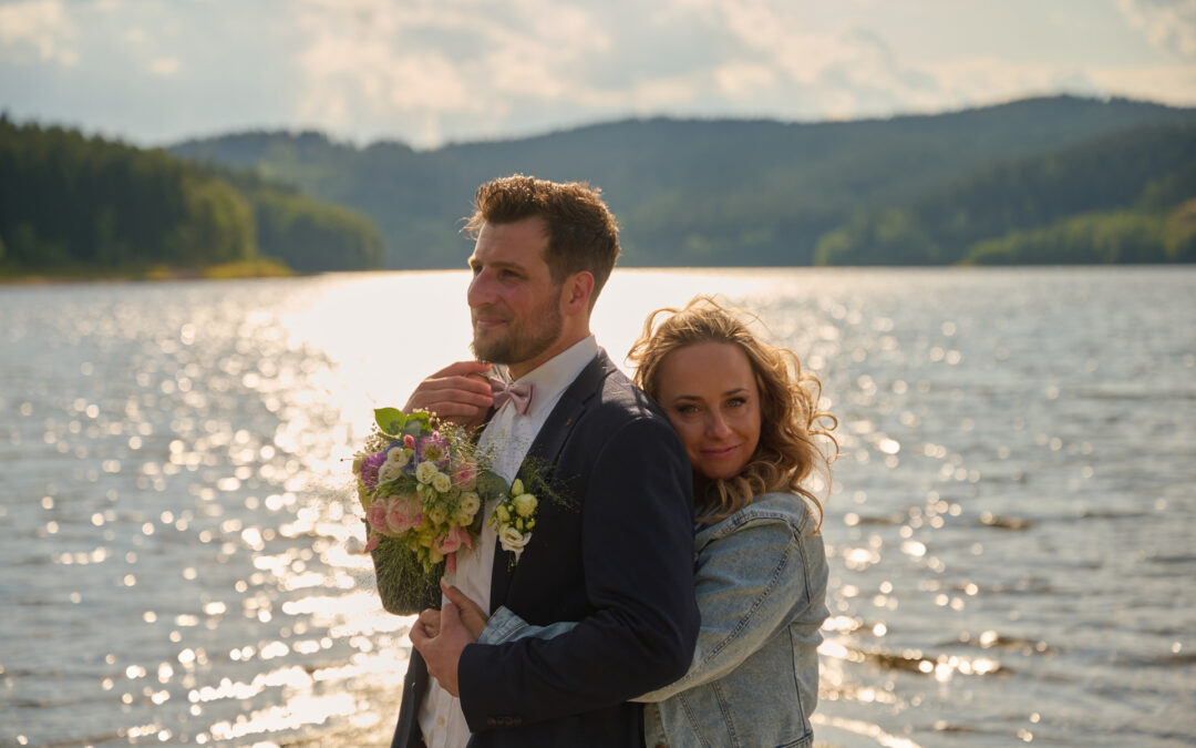 Hochzeit im Standesamt Eibenstock — mit einem Abstecher zur Talsperre