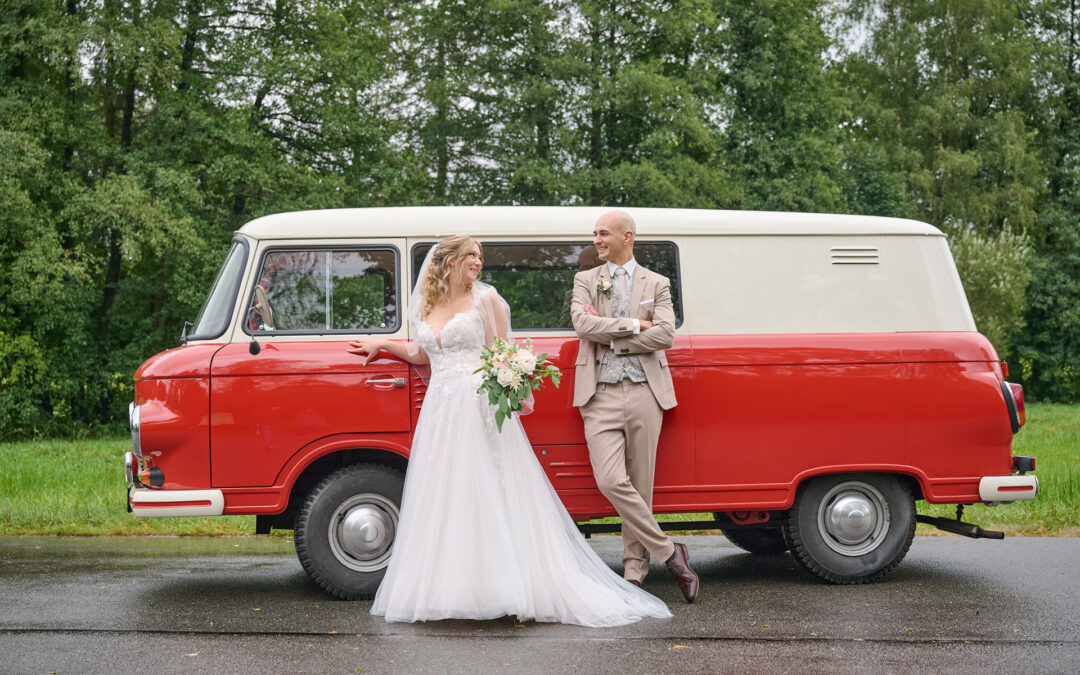 Gibt´s zur Hochzeit schlechtes Wetter? Denkt man an Schafwollsocken im September?